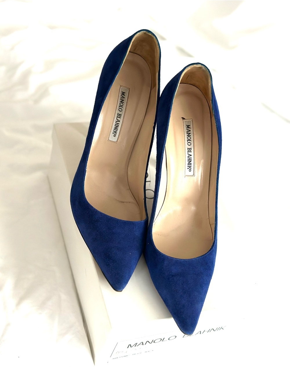 Manolo Blahnik Indigo Blue Suede Pointed Toe Pumps Size 41 - Picture 5 of 7